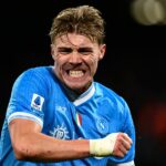 Rasmus Hojlund oslavuje počas zápasu aa Neapol