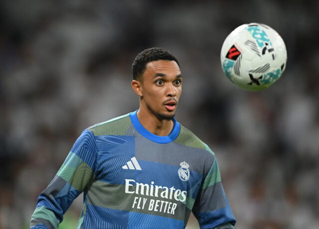 Real Madrid a Arbeloa plne veria v bojujúceho obrancu uprostred klebiet o napätí
