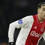 Real Madrid a Barcelona prejavujú „silný záujem“ o 19-ročného hráča