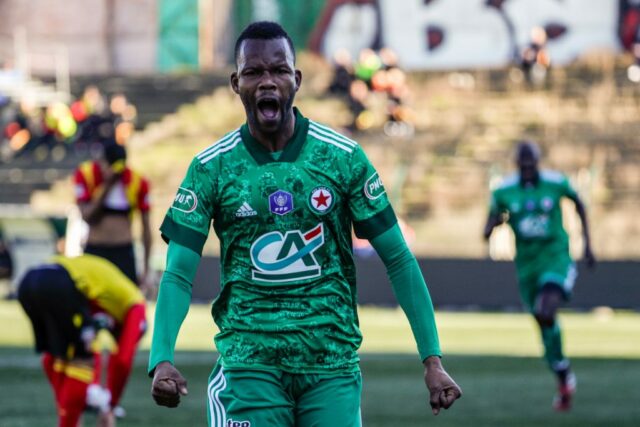 Red Star FC v pokročilých rozhovoroch o opätovnom podpise Papea Meissu Ba
