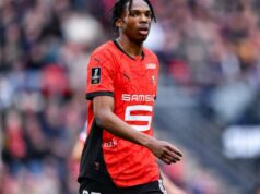 Chelsea má v ponuke útočníka Jeremyho Jacqueta pred Liverpoolom Rennes nahradí 17 miliónov libier, pretože Chelsea sa blíži k dohode s Jeremym Jacquetom