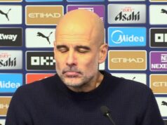 Rozhodca nebol vybraný do funkcie Premier League po sťažnostiach Pepa Guardiolu v Man City Pep Guardiola na tlačovej konferencii frustrovane zavrel oči