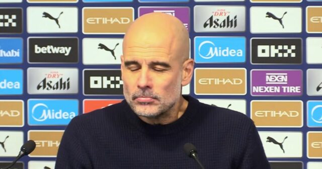 Rozhodca nebol vybraný do funkcie Premier League po sťažnostiach Pepa Pep Guardiola na tlačovej konferencii frustrovane zavrel oči