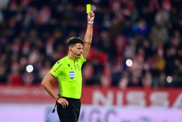 Rozhodca z porážky Barcelony s Realom Sociedad môže byť potrestaný Rozhodca z porážky Barcelony s Realom Sociedad môže byť potrestaný