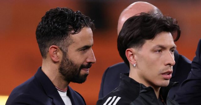 Marcus Rashford a Alejandro Garnacho s Diogom Dalotom a Rubenom Amorimom