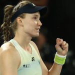 Rybakina porazila Sabalenkovú o prvý titul na Australian Open