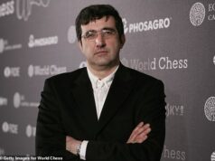 Šachový tyran, ktorý obvinil tragického veľmajstra Daniela Naroditského z podvádzania, zúrivo reagoval na toxikologickú správu Bývalý šachový šampión Vladimir Kramnik tvrdí, že sa stal obeťou „cynickej očierňovacej kampane“