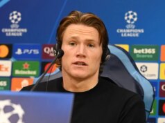 Scott McTominay dáva jasne najavo svoje pocity z manažérskej zmeny Man Utd: „Neprekvapuje ma“ Scott McTominay hovorí na tlačovej konferencii v Neapole.