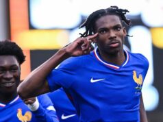 Šéf Rennes prinútil Jeremyho Jacqueta prestupové prijatie Chelsea bude milovať Jeremy Jacquet oslavuje