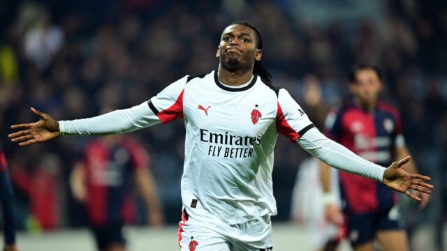 Serie A 2025-26: Gól Leaa vyniesol Miláno po víťazstve v Cagliari prvé miesto
