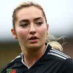Futbalistka Maddy Cusack sa pozerá na hru za ženy Sheffield United v roku 2023