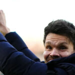 Škótska premiéra: Rangers ohromujú Celtic v derby Old Firm, keď sa lídri Hearts stretnú s Livi