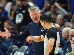 Snoop Dogg poskytuje vtipný komentár počas vyhadzovania Steva Kerra Snoop Dogg poskytuje vtipný komentár počas vyhadzovania Steva Kerra