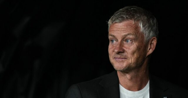 Solskjaer nastúpil na zápas Liverpoolu, keďže tlak na vyhodenie Slotu rastie | Futbal | Šport
