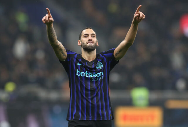 Správa Inter odmieta ponuku Galatasaray za Calhanoglu
