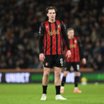 Správa: Manchester United bojuje o získanie stredopoliara Premier League