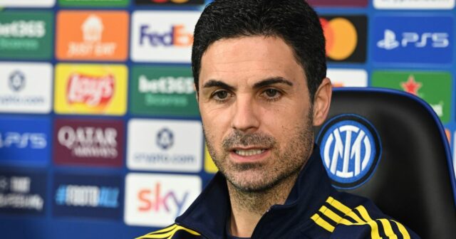   Tréner Arsenalu Mikel Arteta sa zúčastňuje tlačovej konferencie na San Siro