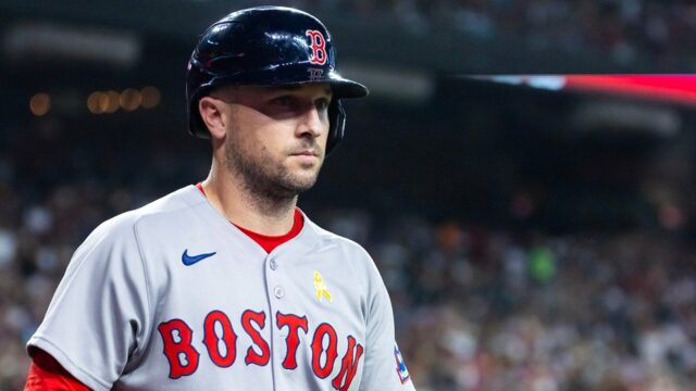 Správy MLB: Cubs údajne podpísali Alexa Bregmana
