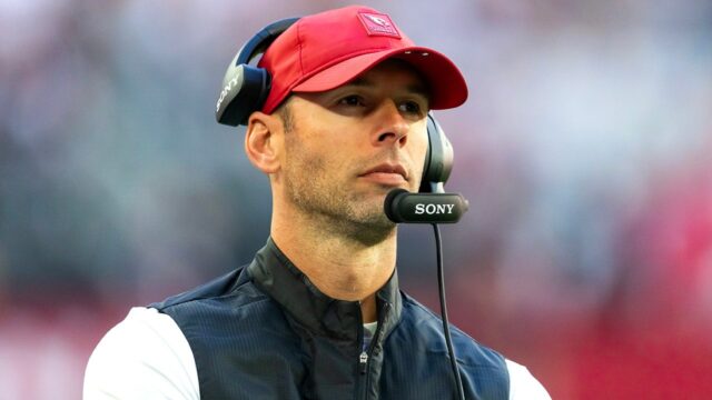 Správy NFL: Cardinals prepustili hlavného trénera Jonathana Gannona deň po Správy NFL: Cardinals prepustili hlavného trénera Jonathana Gannona deň po narodeninovom príspevku