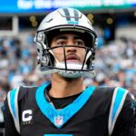 Správy NFL: Panthers vyzdvihli Bryce Younga na piaty rok pre sezónu 2027