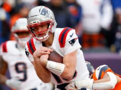 Správy NFL: Patriots sú na čele Broncos, aby vyhrali titul AFC Správy NFL: Patriots sú na čele Broncos, aby vyhrali titul AFC