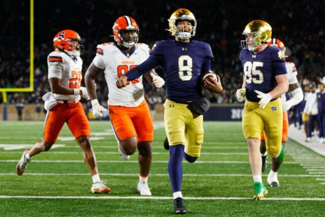 Správy: Notre Dame QB Kenny Minchey preletel z Nebrasky do Syndikácia: South Bend Tribune