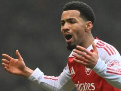 Správy o prestupe Arsenalu: Budúcnosť Ethana Nwaneriho je „jasná“, keď sa objaví obrovský náznak odchodu Ethan Nwaneri hovorí s oboma vystretými rukami