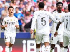 Správy o prestupe Arsenalu: Hviezda Realu Madrid „čaká na presun“, ako sa dozvedela klauzula o uvoľnení pre brazílsku senzáciu MADRID, ŠPANIELSKO – 27. SEPTEMBRA: Arda Guler z Realu Madrid CF oslavuje so spoluhráčmi po strelení druhého gólu svojho tímu počas futbalového zápasu španielskej ligy LaLiga EA Sports medzi Atleticom de Madrid a Realom Madrid na štadióne Riyadh Air Metropolitano 27. septembra 2025 v Madride v Španielsku. (Foto Oscar J. Barroso/Europa Press cez Getty Images)