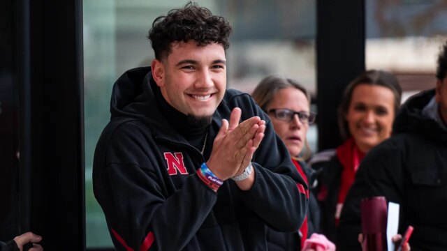 Správy o prestupoch NCAA: Dylan Raiola si vybral Oregon
