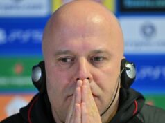 Správy o zraneniach Marseille vs Liverpool a predpovede pre zápas Ligy majstrov MARSEILLE, FRANCÚZSKO - 20. JANUÁRA: Hlavný tréner Liverpoolu Arne Slot hovorí počas tlačovej konferencie na Stade de Marseille pred zápasom Ligy majstrov UEFA medzi Marseille a Liverpoolom vo francúzskom Marseille 20. januára 2026. (Foto Mustafa Yalcin/Anadolu cez Getty Images)