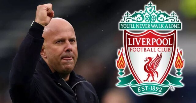 Správy z Liverpoolu: Arne Slot 'pripravuje' prestup pre hviezdu Fulhamu Manažér / hlavný tréner Liverpoolu Arne Slot reaguje počas zápasu Premier League medzi Bournemouthom a Liverpoolom