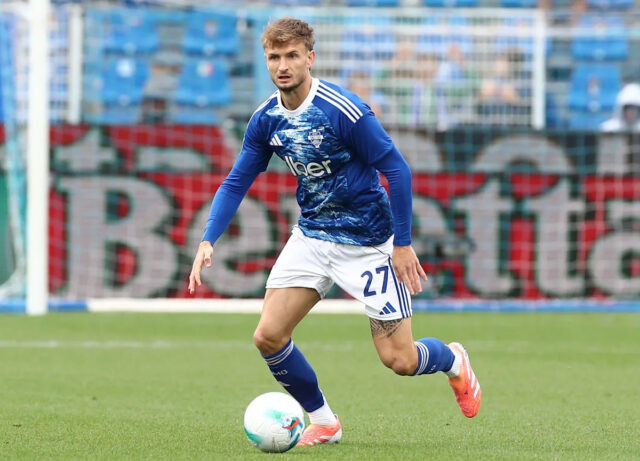 Stefan Posch z Bologne je opäť spájaný s dvoma bundesligovými Download app from appStore