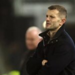 Luton Town Jacka Wilshera sa podieľal na kontroverznom prepadnutí trofeje EFL zo strany súperov Swindon.