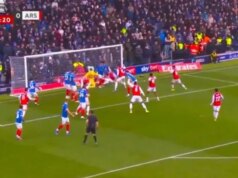 Súboj Arsenalu v FA Cupe v Portsmouthe sa zastavil pre incident s davom Súboj Arsenalu v FA Cupe v Portsmouthe sa zastavil pre incident s davom