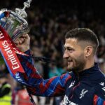 Swansea podpísalo zmluvu s bývalým kapitánom Crystal Palace Warda