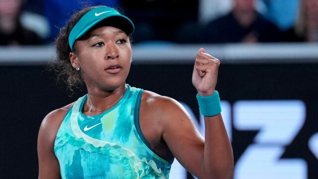 Tenisové správy: Naomi Osakaová sa odhlásila z Australian Open pre zranenie brucha
