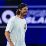 Bývalý šampión Australian Open Marat Safin sa tento týždeň vrátil do Melbourne Parku a zdá sa, že spolupracuje s ruskou hviezdou Andreym Rublevom.