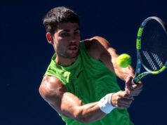 Tim Henman vyzdvihol kľúčovú zmenu, ktorú si všimol v zápase Carlosa Alcaraza proti Tommymu Paulovi Autor fotografie: Graham Denholm/Getty Images