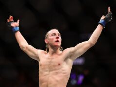 Tímoví kolegovia Paddyho Pimbletta informujú o tom, ako porazí Justina Gaethjeho na UFC 324 Paddy Pimblett (vpravo) v konfrontácii s Ilia Topuria (Getty Images)