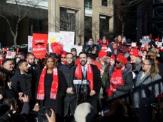 Tisíce zdravotných sestier štrajkujú v New Yorku | Správy o zdraví Tisíce zdravotných sestier štrajkujú v New Yorku | Správy o zdraví