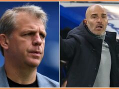 Tlačová konferencia Enza Maresca nechala Chelsea nezaujať Enzo Maresca s hráčmi Chelsea po zápase Bournemouthu