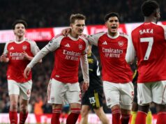 To, čo urobil tím Arsenalu po prehre v Man Utd, hovorí jasnou rečou, keďže Mikel Arteta dáva jasný prísľub Hráči Arsenalu oslavujú počas prehry 3:2 s Manchestrom United