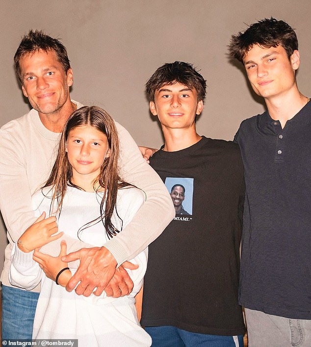 Tom Brady hrá plachého po tom, čo sa ho opýtali Tom Brad