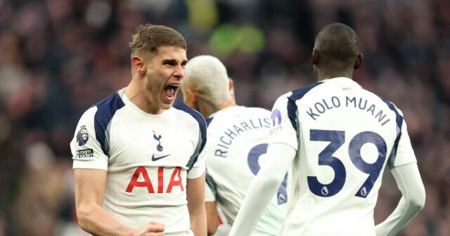 Tottenham môže podpísať favorita Jurgena Kloppa na jednu krutú podmienku Micky van de Ven v akcii za Spurs.