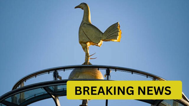 Športový riaditeľ FC Tottenham Hotspur Fabio Paratici sleduje zápas finále Superpohára UEFA 2025 medzi FC Paris Saint-Germain a...