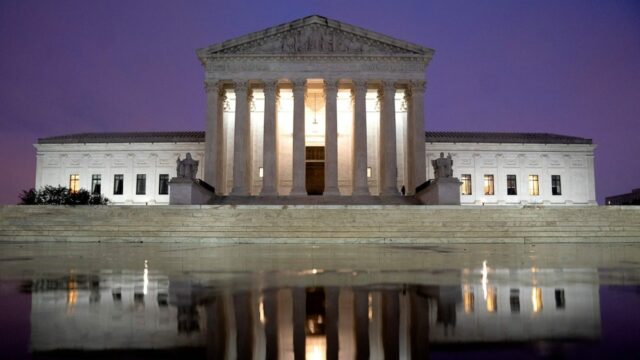 Trans športovec v prípade SCOTUS obvinený zo sexuálneho obťažovania bývalým Trans športovec v prípade SCOTUS obvinený zo sexuálneho obťažovania bývalým spoluhráčom