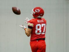 Travis Kelce zobrazený v tom, čo by mohlo byť jeho posledným tréningom Kansas City Chiefs uprostred špekulácií o odchode do dôchodku Kansas City Chiefs zverejnili tento obrázok Travisa Kelceho v tom, čo by mohlo byť jeho posledným tréningom