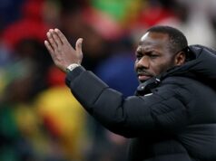 Tréner Senegalu Pape Thiaw obhajuje postup svojho tímu počas finále AFCON 2025 Tréner Senegalu Pape Thiaw obhajuje postup svojho tímu počas finále AFCON 2025