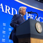 Trump otvára „Board of Peace“ uvedením krajín, ktoré USA bombardovali | Newsfeed