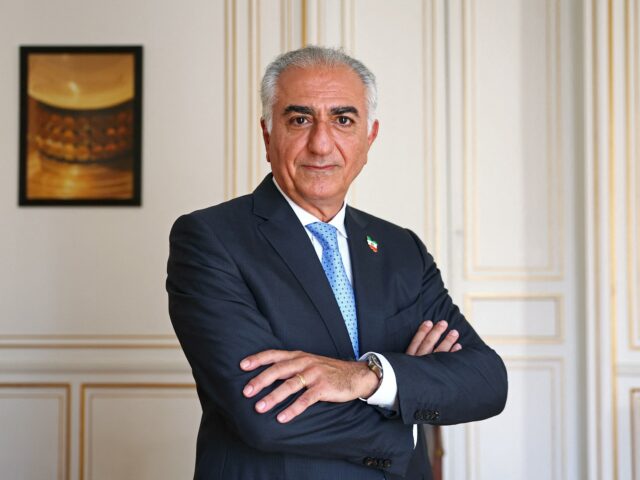 Trump povedal, že stretnutie s iránskym „korunným princom“ Pahlavím by Trump povedal, že stretnutie s iránskym „korunným princom“ Pahlavím by nebolo vhodné | Správy Donalda Trumpa